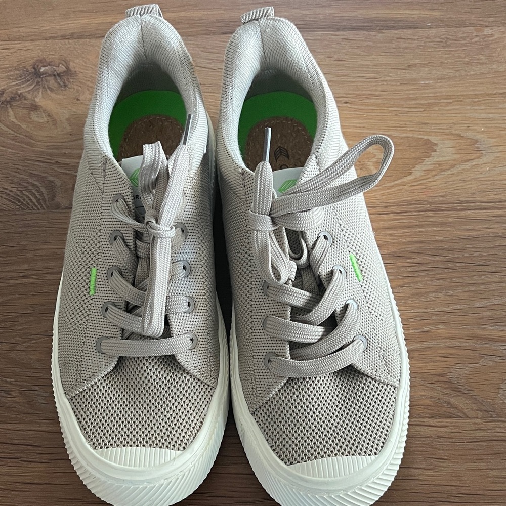 Cariuma taupe Athletic Shoes